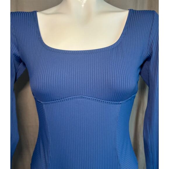 Celebrity Pink storm blue Bodycon Surf Suit L/S One Piece Size medium (7-9) - Picture 13 of 14